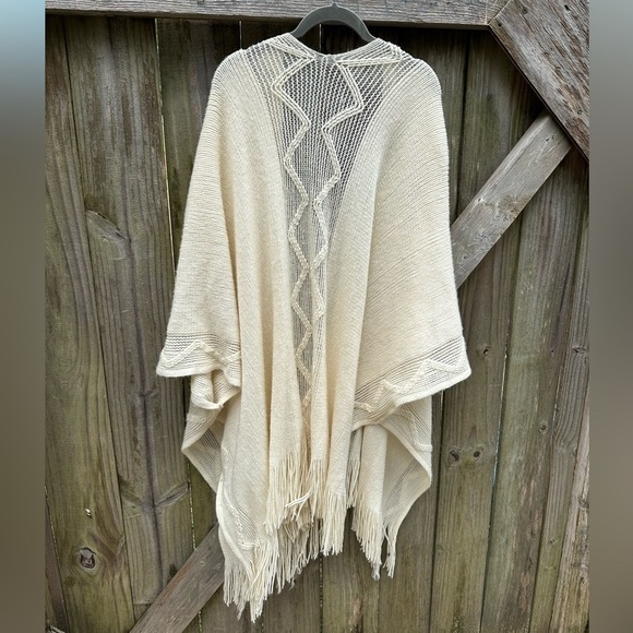 Do Everything in Love Boho Crocheted Knit Fringe Trim Kimono Cardigan Sweater - Picture 14 of 16